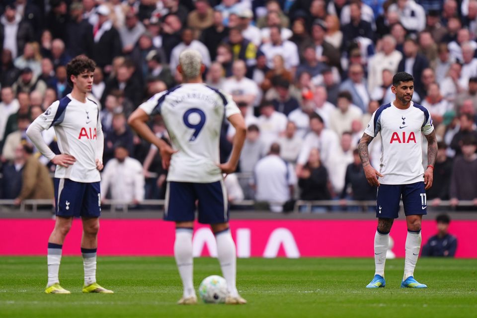 Kuinka Tottenham Hotspur välttää putoamisriskin
